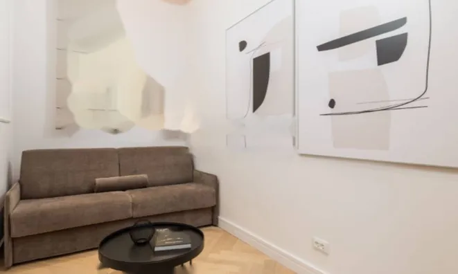 Недвижимость Трёхкомнатная квартира в Центре: 4