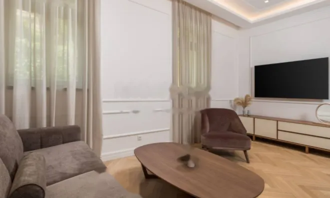 Недвижимость Трёхкомнатная квартира в Центре: 9