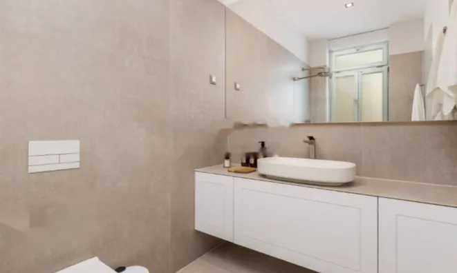 Недвижимость Трёхкомнатная квартира в Центре: 15