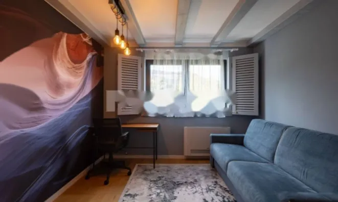 Недвижимость Четырехкомнатная квартира: 8