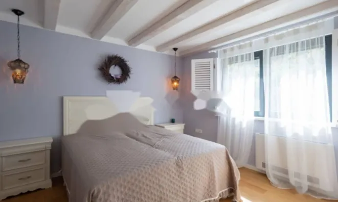 Недвижимость Четырехкомнатная квартира: 12