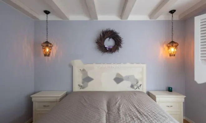 Недвижимость Четырехкомнатная квартира: 14