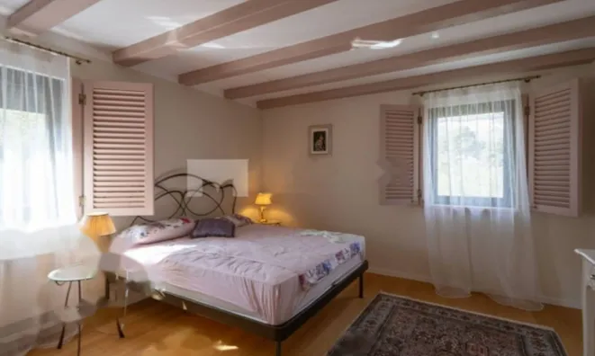 Недвижимость Четырехкомнатная квартира: 16