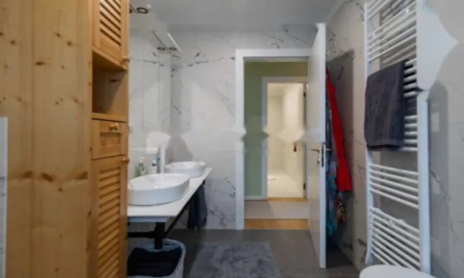 Недвижимость Четырехкомнатная квартира: 22