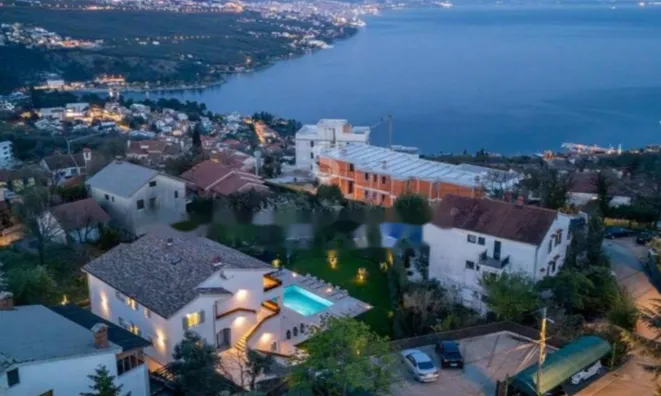 Недвижимость Семейный дом 404 м², центр Опатии: 14