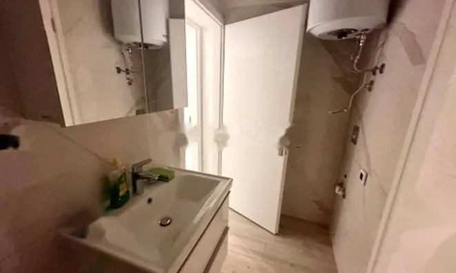 Недвижимость Трехкомнатная квартира Центр: 5