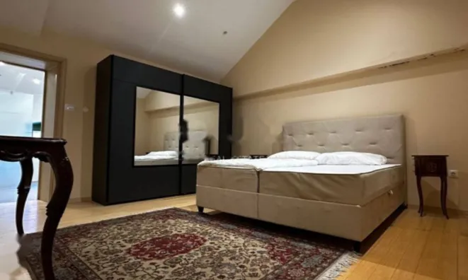 Недвижимость Четырехкомнатная квартира в Центре: 5