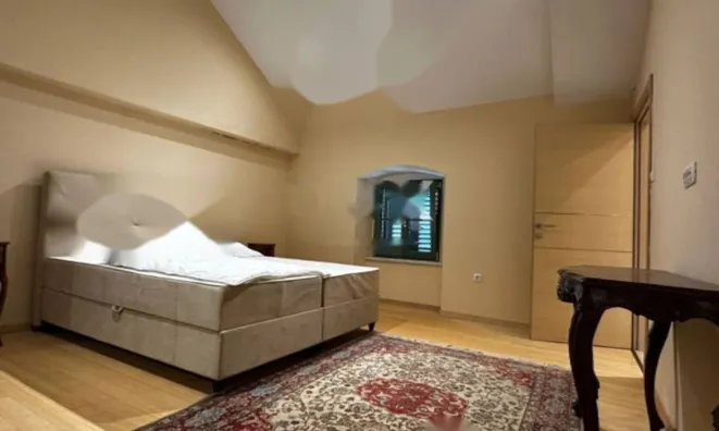 Недвижимость Четырехкомнатная квартира в Центре: 8