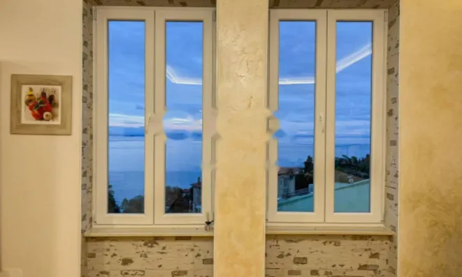 Недвижимость Трехкомнатная квартира, Центр: 5