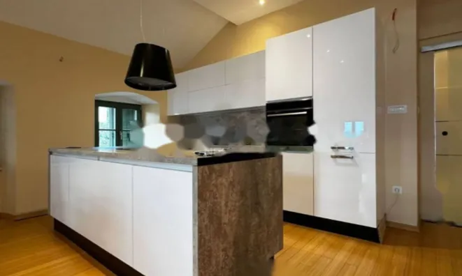 Недвижимость Четырёхкомнатная квартира в центре Опатии: 3