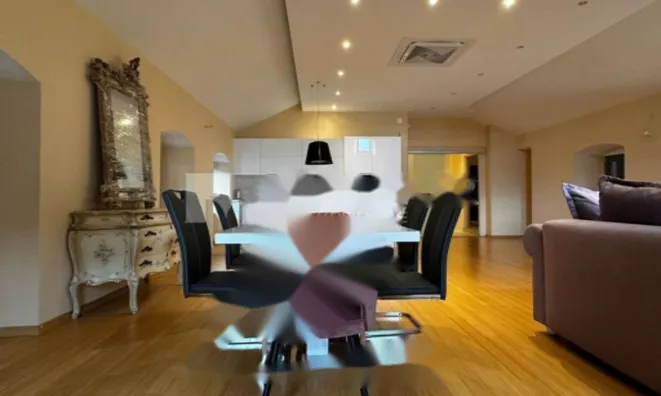 Недвижимость Четырёхкомнатная квартира в центре Опатии: 4