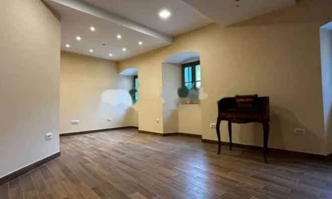 Недвижимость Четырёхкомнатная квартира в центре Опатии: 15