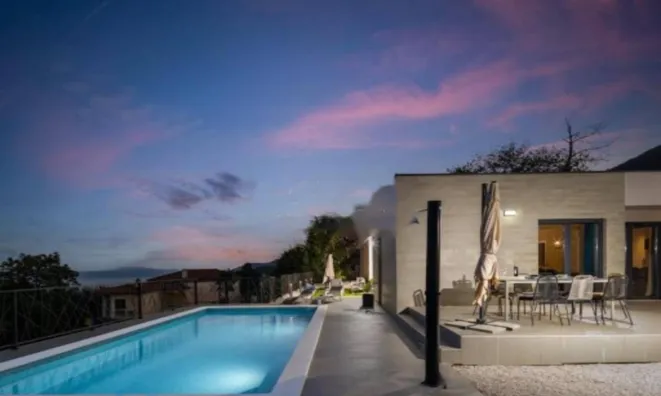 Недвижимость Семейный дом 163 м², Запад, Опатия: 1