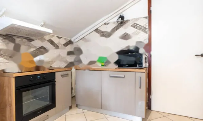 Недвижимость Четырехкомнатная квартира: 10