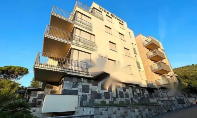 Недвижимость Семейный дом 2200 м² в центре: 5