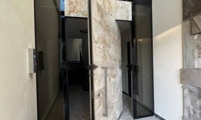 Недвижимость Семейный дом 2200 м² в центре: 9