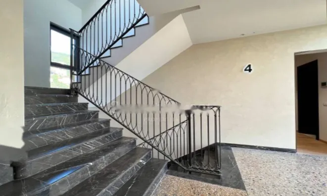 Недвижимость Семейный дом 2200 м² в центре: 15