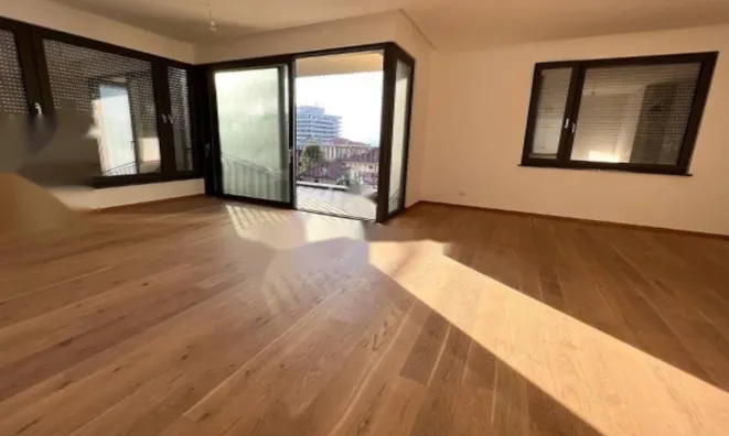 Недвижимость Семейный дом 2200 м² в центре: 21