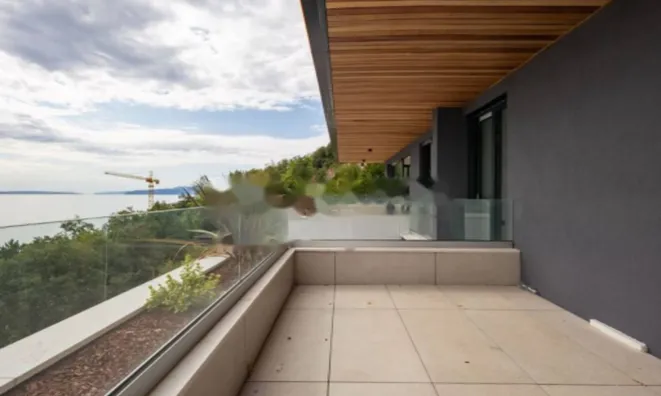 Недвижимость Четырехкомнатная квартира в центре Опатии: 4