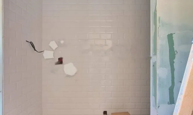 Недвижимость Трехкомнатная квартира в центре: 6