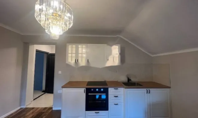 Недвижимость Четырёхкомнатная квартира, Центр: 7