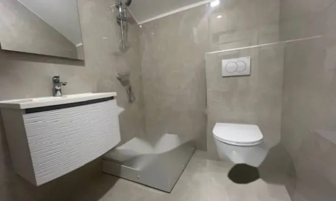 Недвижимость Четырёхкомнатная квартира, Центр: 15