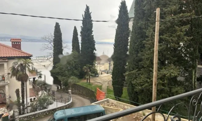 Недвижимость Двухкомнатная квартира в Опатии: 1