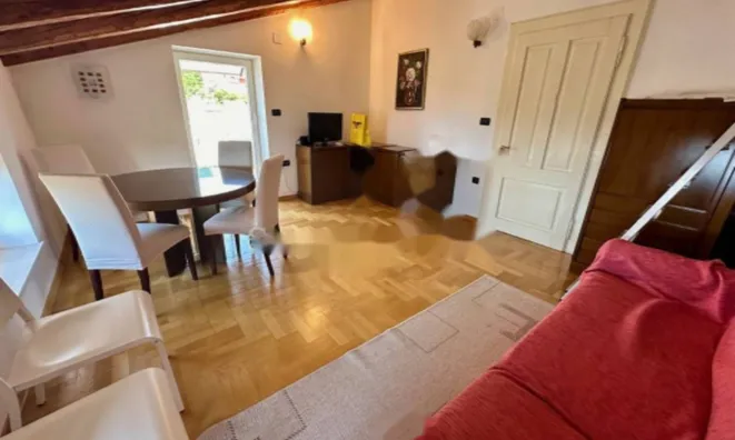 Недвижимость Двухкомнатная квартира в центре: 7