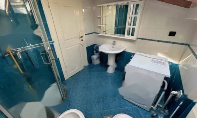 Недвижимость Двухкомнатная квартира в центре: 11