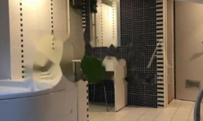 Недвижимость Трехкомнатная квартира в центре: 5