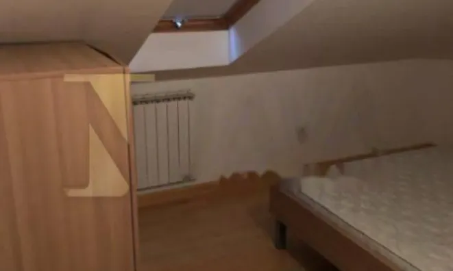 Недвижимость Трехкомнатная квартира в центре: 14