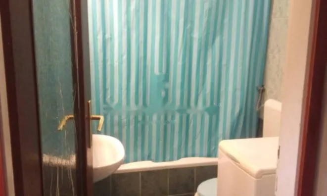 Недвижимость Трехкомнатная квартира, центр: 9