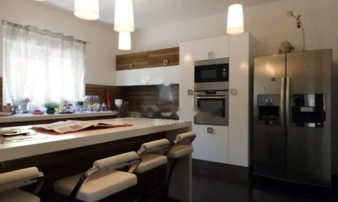 Недвижимость Дом в районе Побри, Опатия: 10