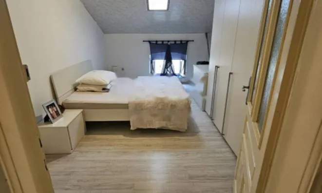 Недвижимость Трёхкомнатная квартира, Центр: 10