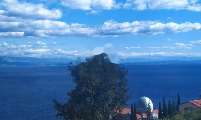 Недвижимость Трехкомнатная квартира в центре: 6