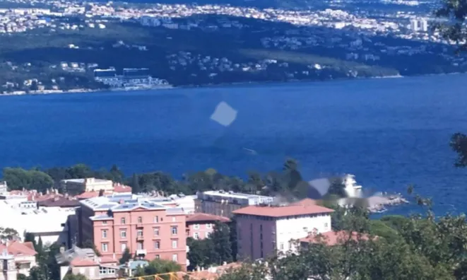 Недвижимость Трехкомнатная квартира в центре: 7