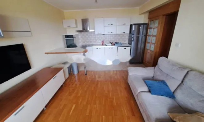 Недвижимость Двухкомнатная квартира в Центре: 4