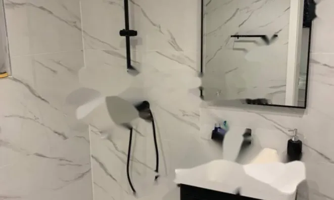 Недвижимость Четырёхкомнатная квартира: 9