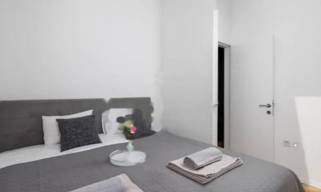 Недвижимость Трехкомнатная квартира, центр: 9