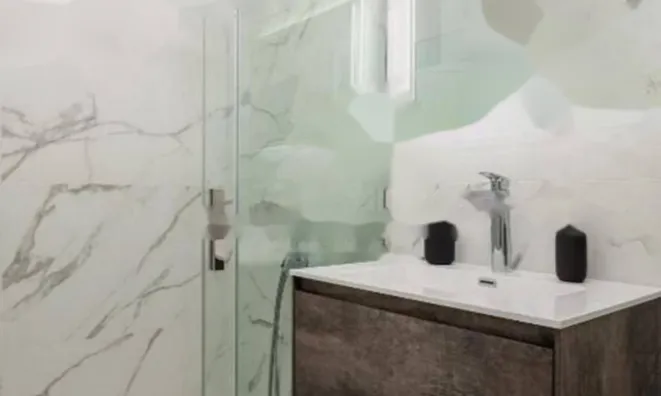 Недвижимость Трехкомнатная квартира, центр: 22