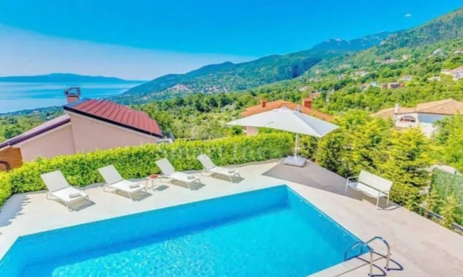 Недвижимость Семейный дом 275 м² Центр, Опатия: 5