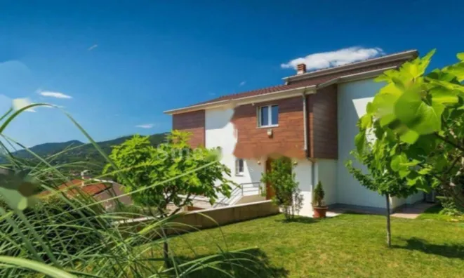 Недвижимость Семейный дом 275 м² Центр, Опатия: 15