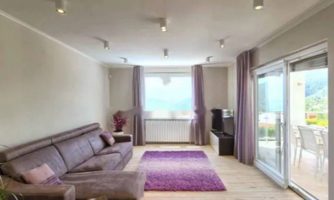 Недвижимость Семейный дом 275 м² Центр, Опатия: 24