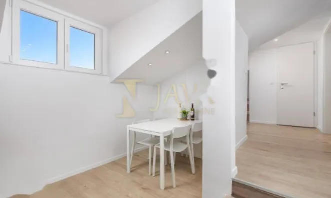 Недвижимость Трёхкомнатная квартира в центре: 9