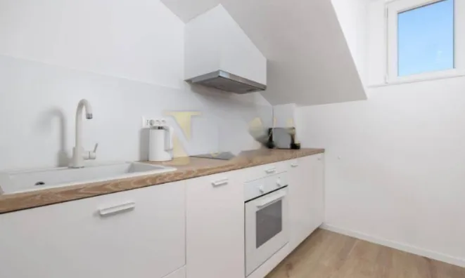 Недвижимость Трёхкомнатная квартира в центре: 10