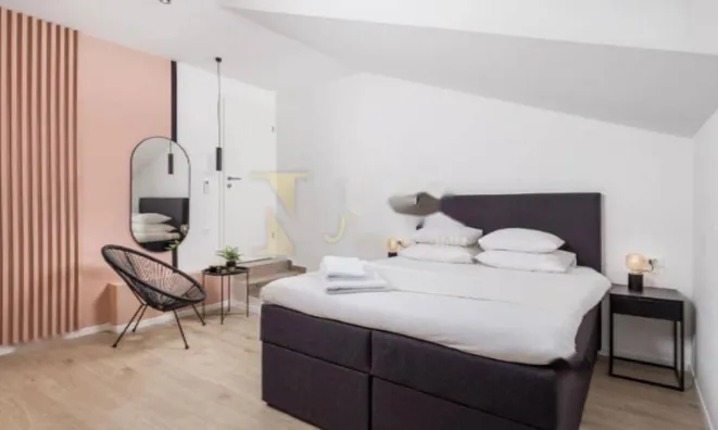 Недвижимость Трёхкомнатная квартира в центре: 12