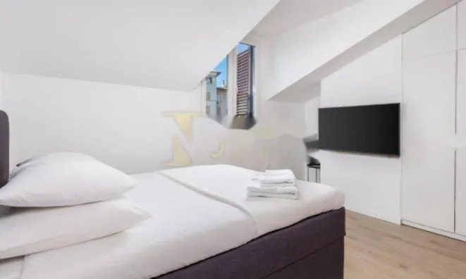 Недвижимость Трёхкомнатная квартира в центре: 16