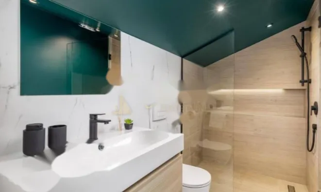 Недвижимость Трёхкомнатная квартира в центре: 19