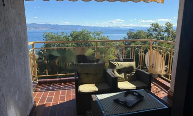 Недвижимость Четырехкомнатная квартира, Центр, Опатия: 1