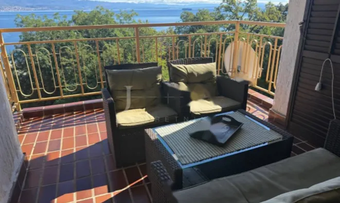 Недвижимость Четырехкомнатная квартира, Центр, Опатия: 3